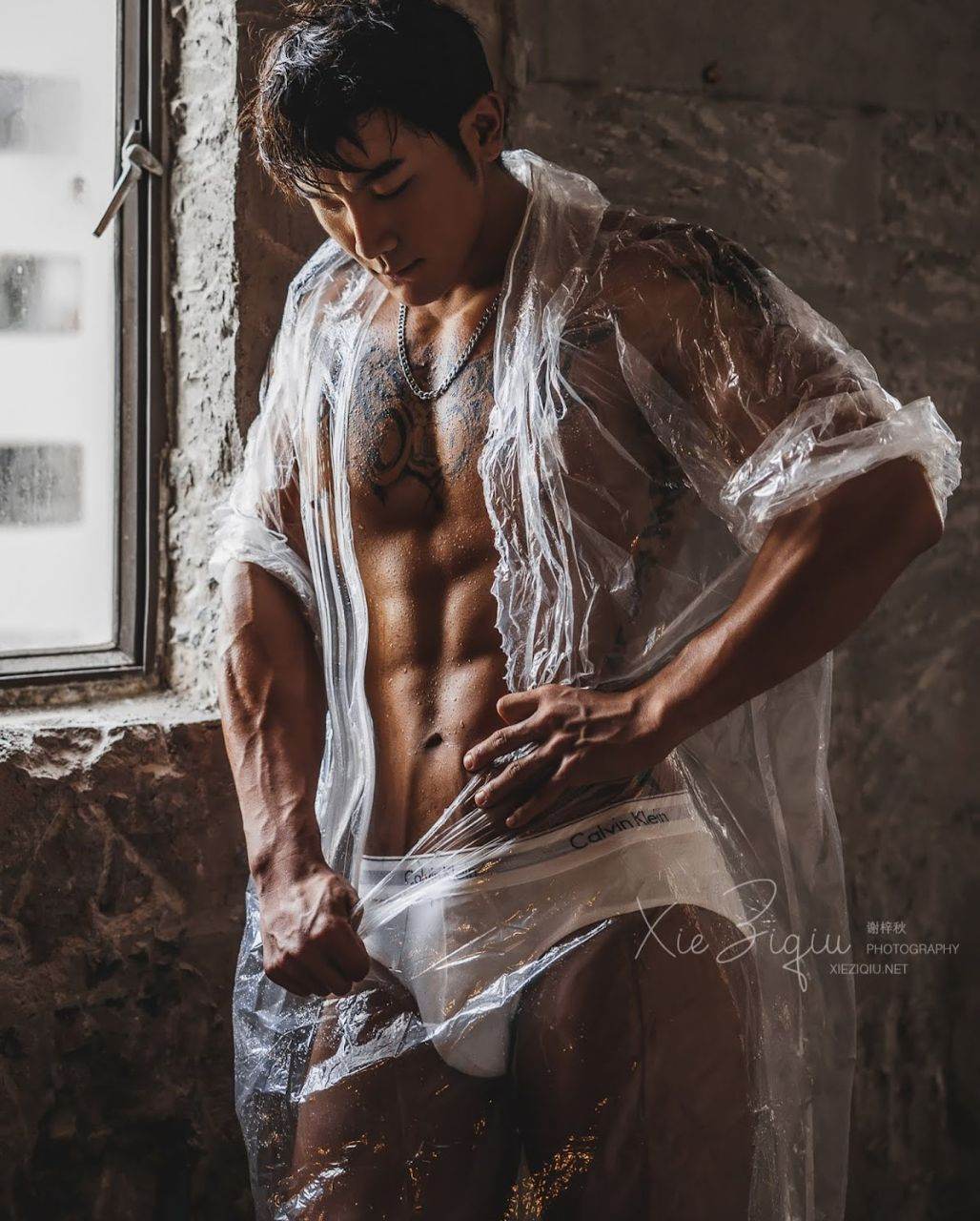 หนุ่มหล่อขึ้นปก 1107