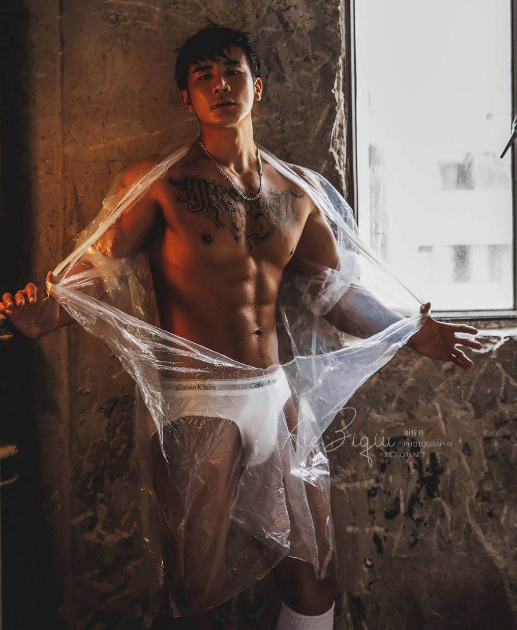 หนุ่มหล่อขึ้นปก 1107