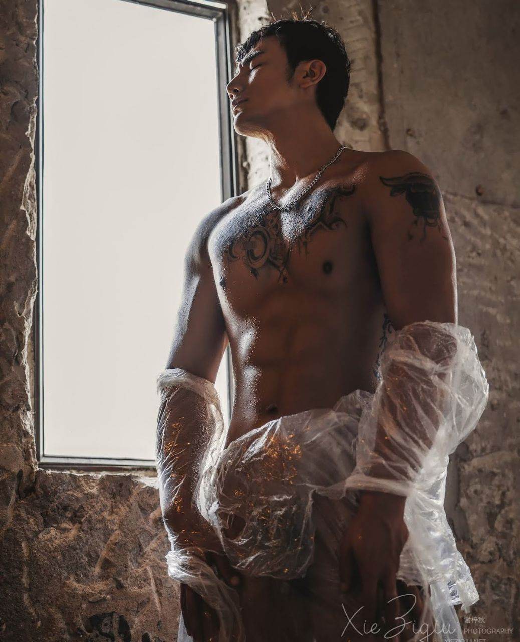 หนุ่มหล่อขึ้นปก 1107