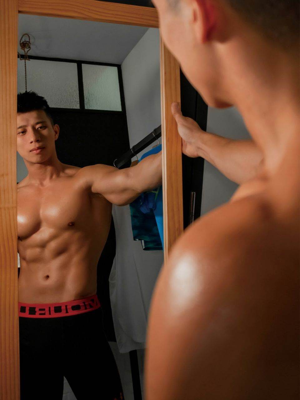 หนุ่มหล่อขึ้นปก 1109