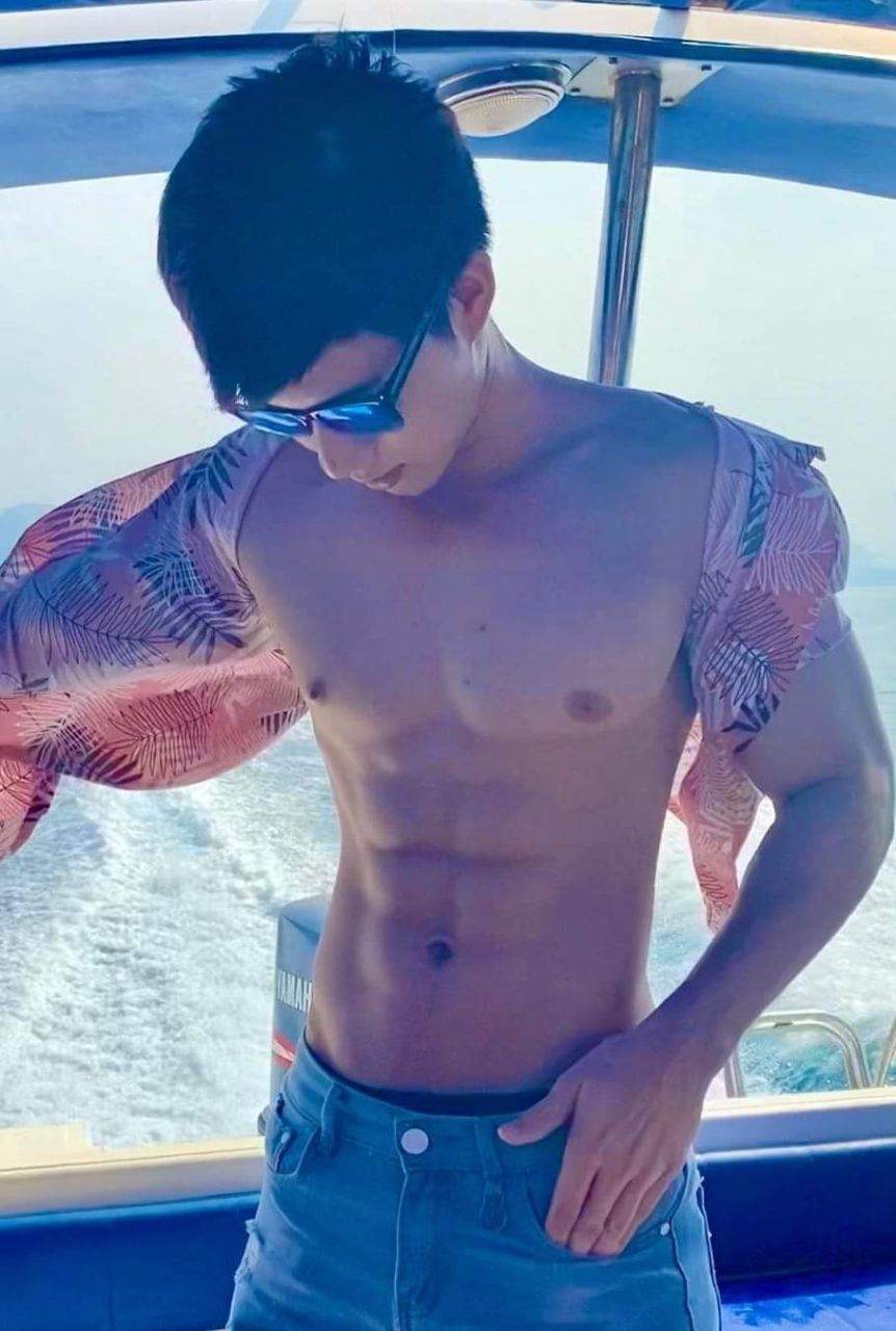 เรือนร่างเร้าร้อน40