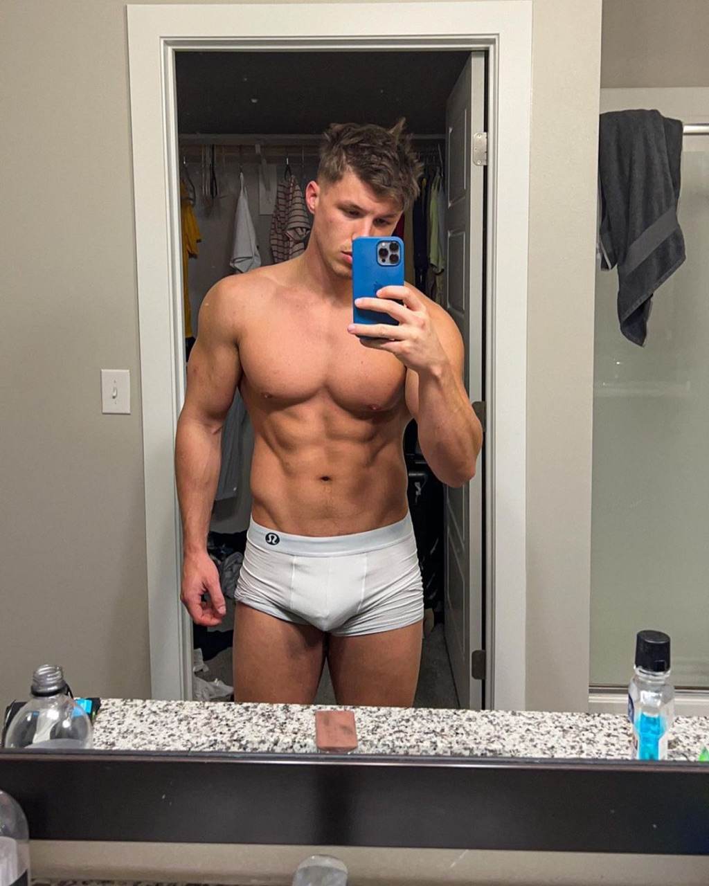 Hot men in underwear 690