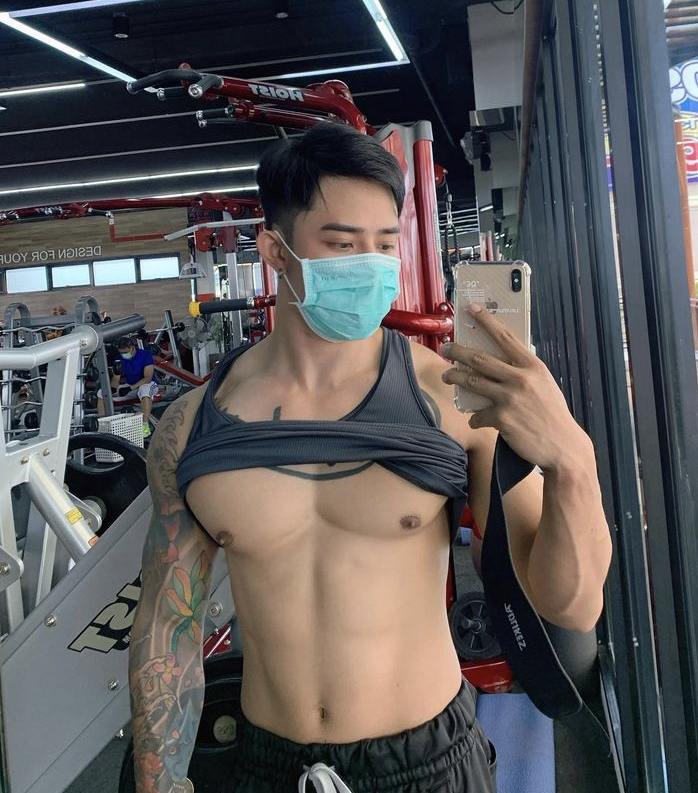 ถอดโชว์เรือนร่าง 2775