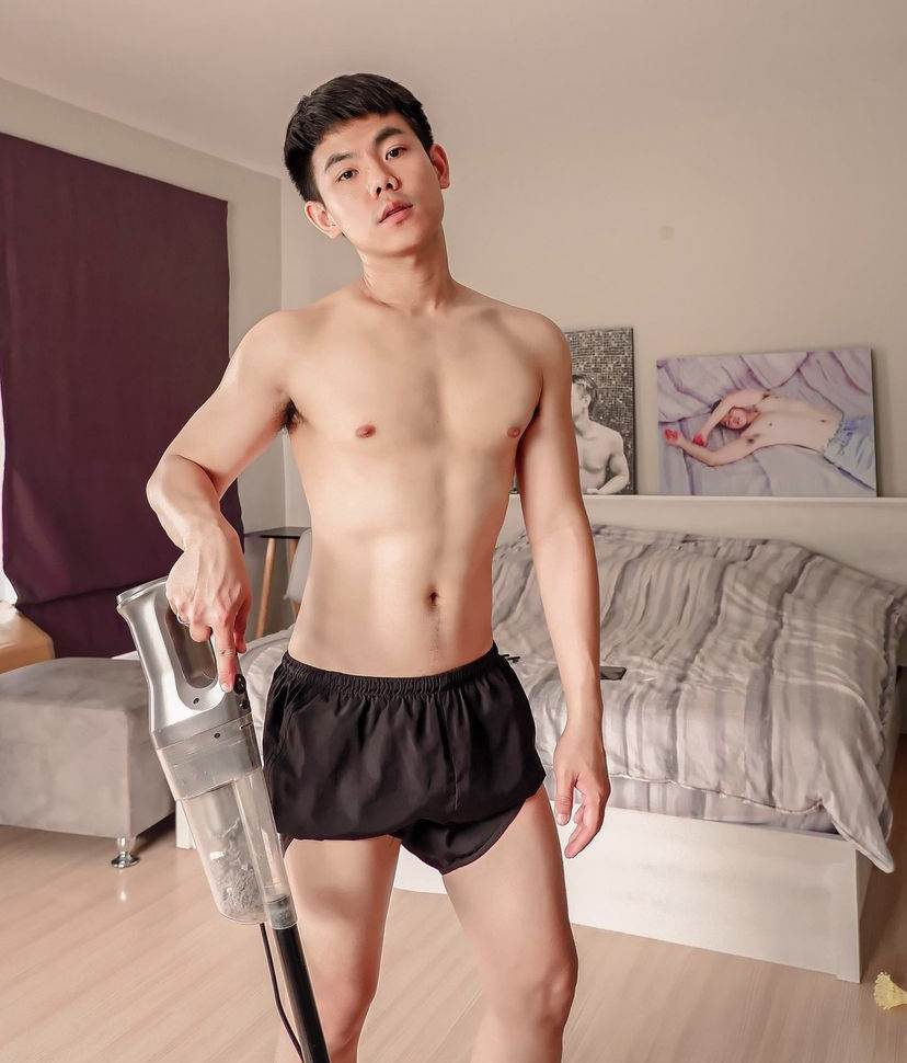 ถอดโชว์เรือนร่าง 2775
