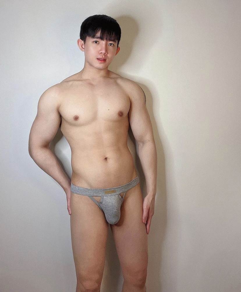 ถอดโชว์เรือนร่าง 2778