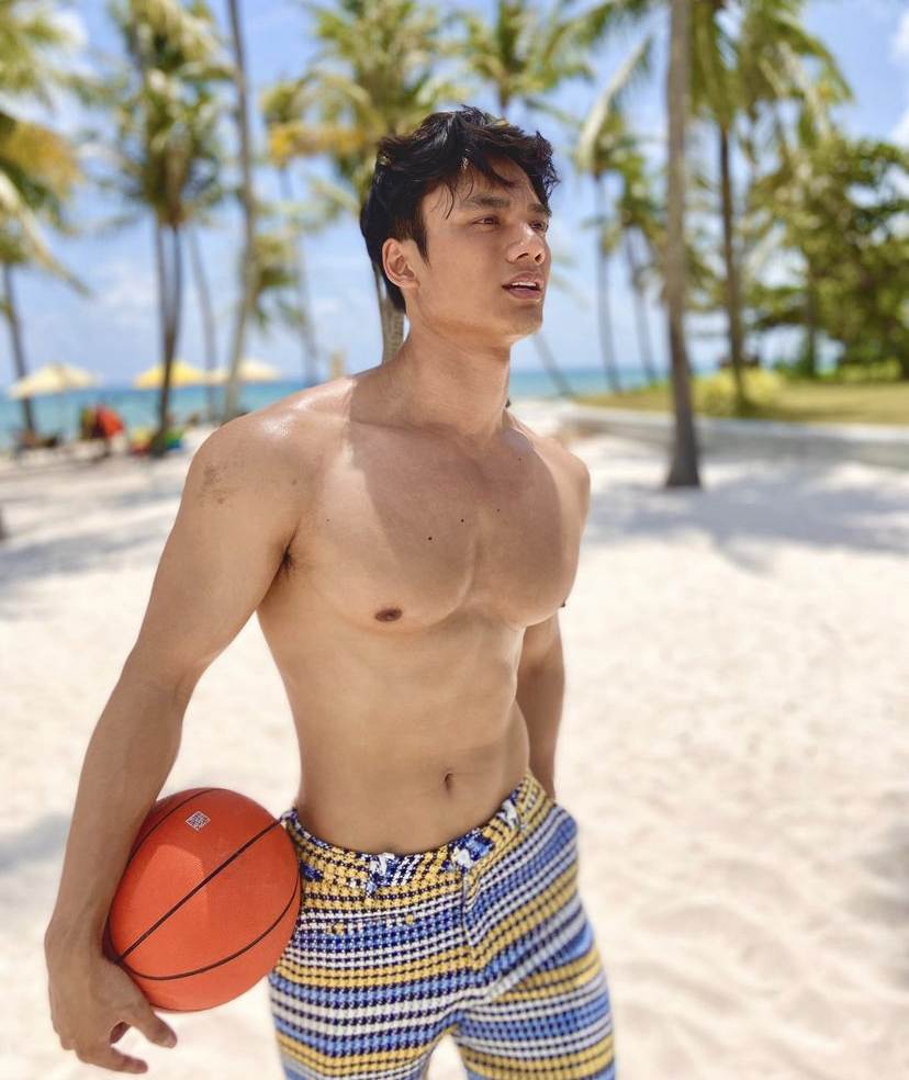 ถอดโชว์เรือนร่าง 2781