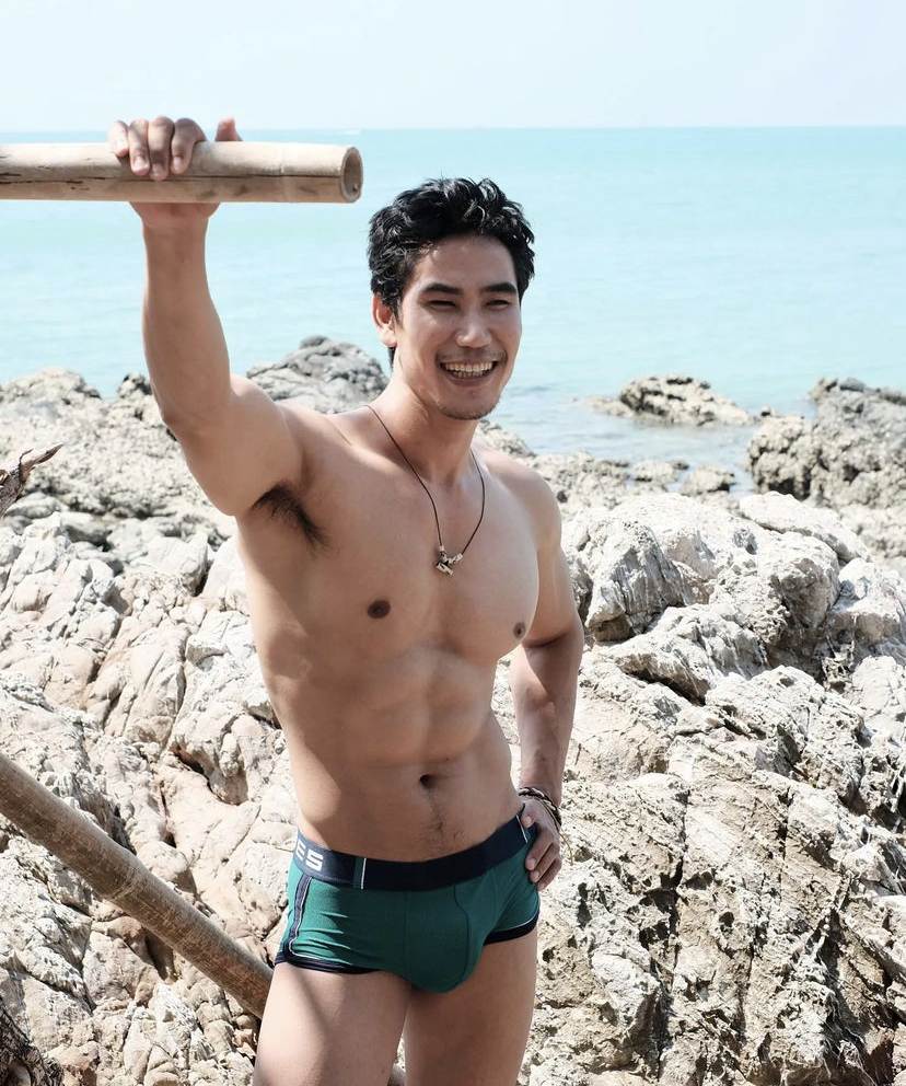 ถอดโชว์เรือนร่าง 2781
