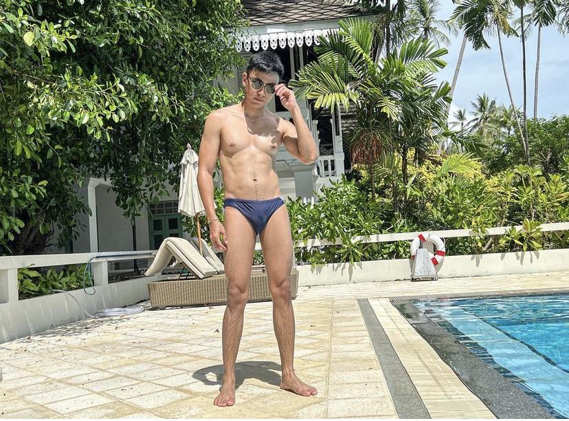 ถอดโชว์เรือนร่าง 2785