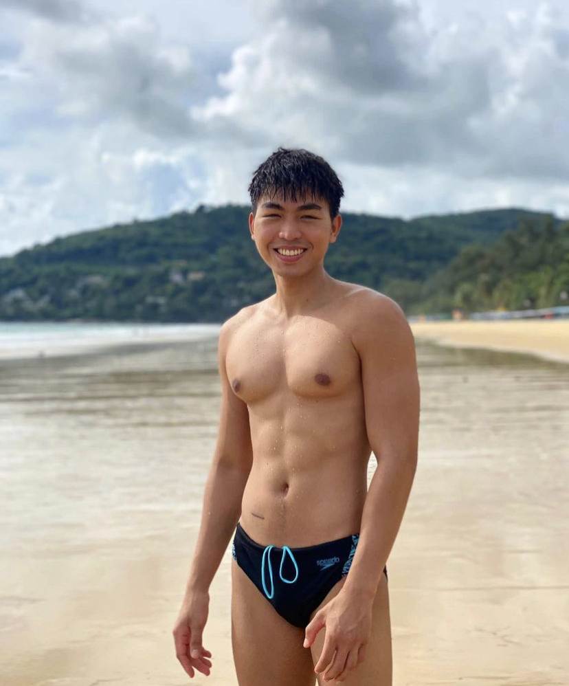 ถอดโชว์เรือนร่าง 2785