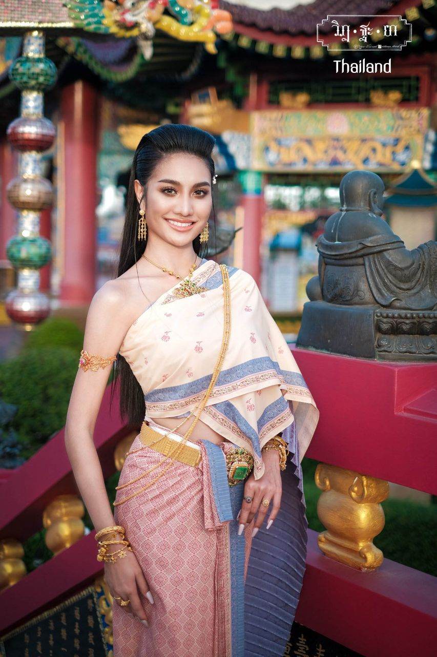 Thai Royal Outfit during the reign of King Rama I - III of SIAM | THAILAND 🇹🇭