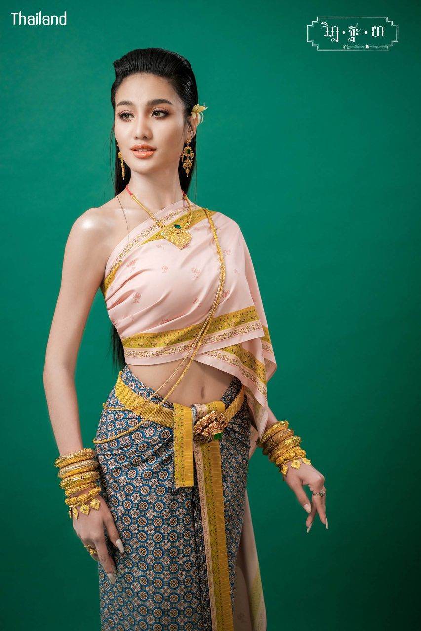 Thai Royal Outfit during the reign of King Rama I - III of SIAM | THAILAND 🇹🇭