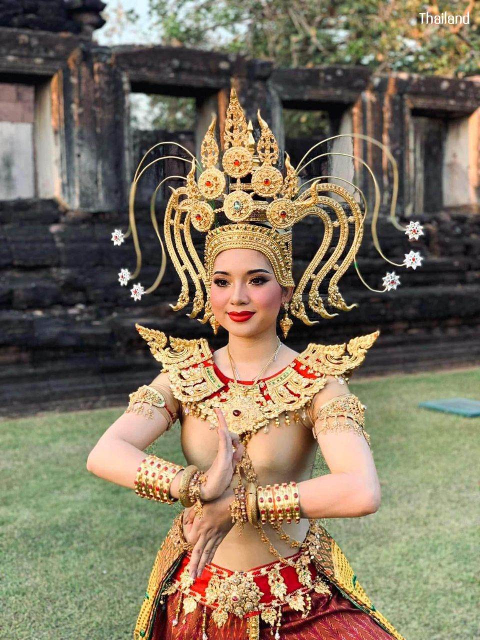 Phimai Pura Dance (ระบำพิมายปุระ) - Thai apsara performance | THAILAND 🇹🇭