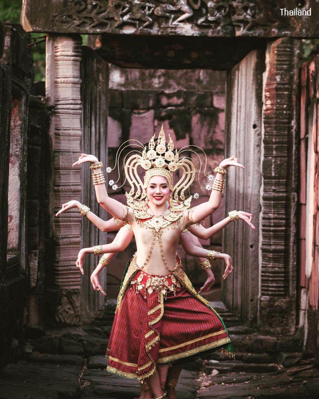 Phimai Pura Dance (ระบำพิมายปุระ) - Thai apsara performance | THAILAND 🇹🇭