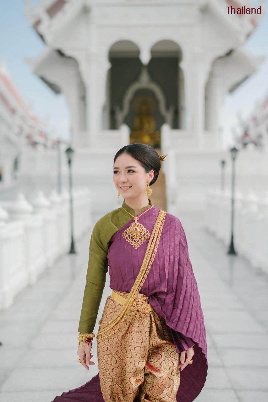 Thai Royal Outfit during the reign of King Rama V | THAILAND