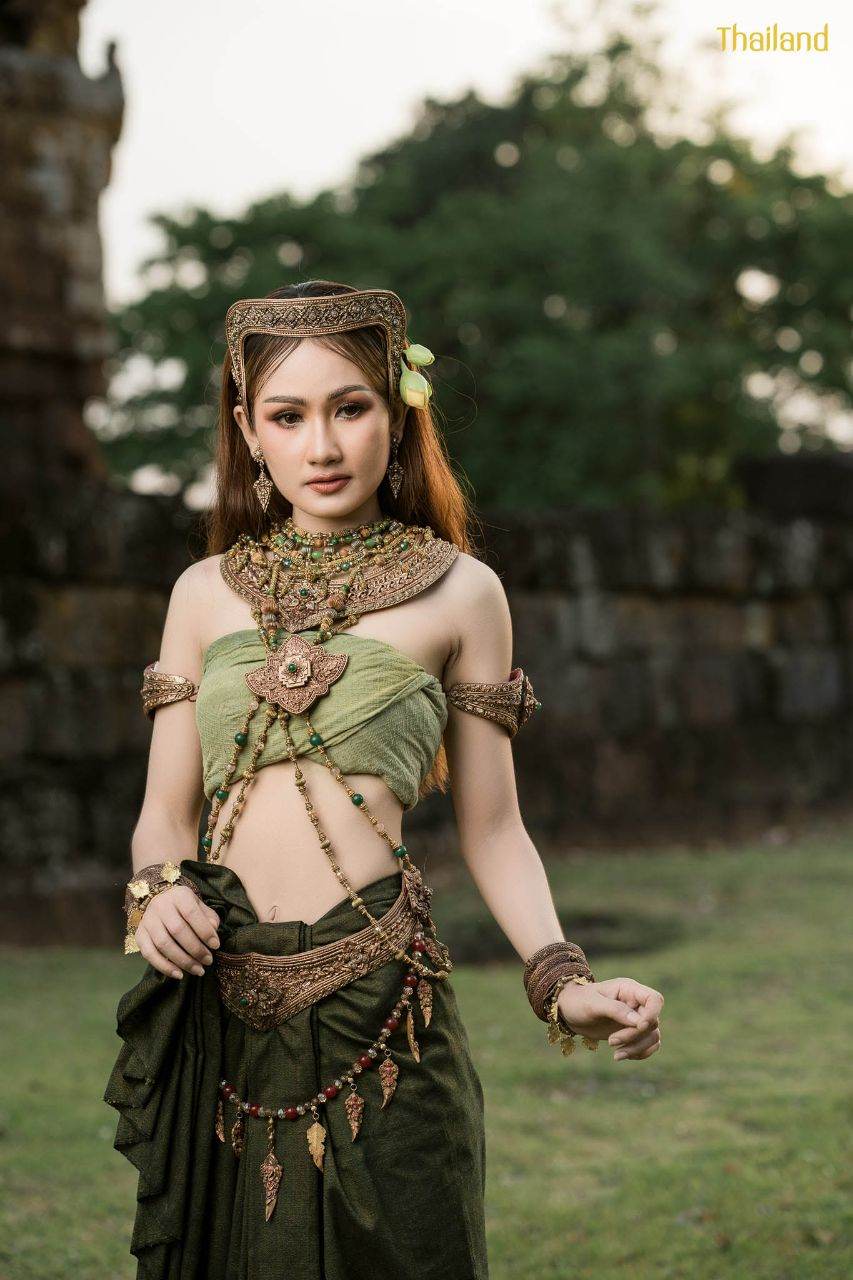 The Beauty of Thai Apsorn: Thai Apsara | THAILAND 🇹🇭