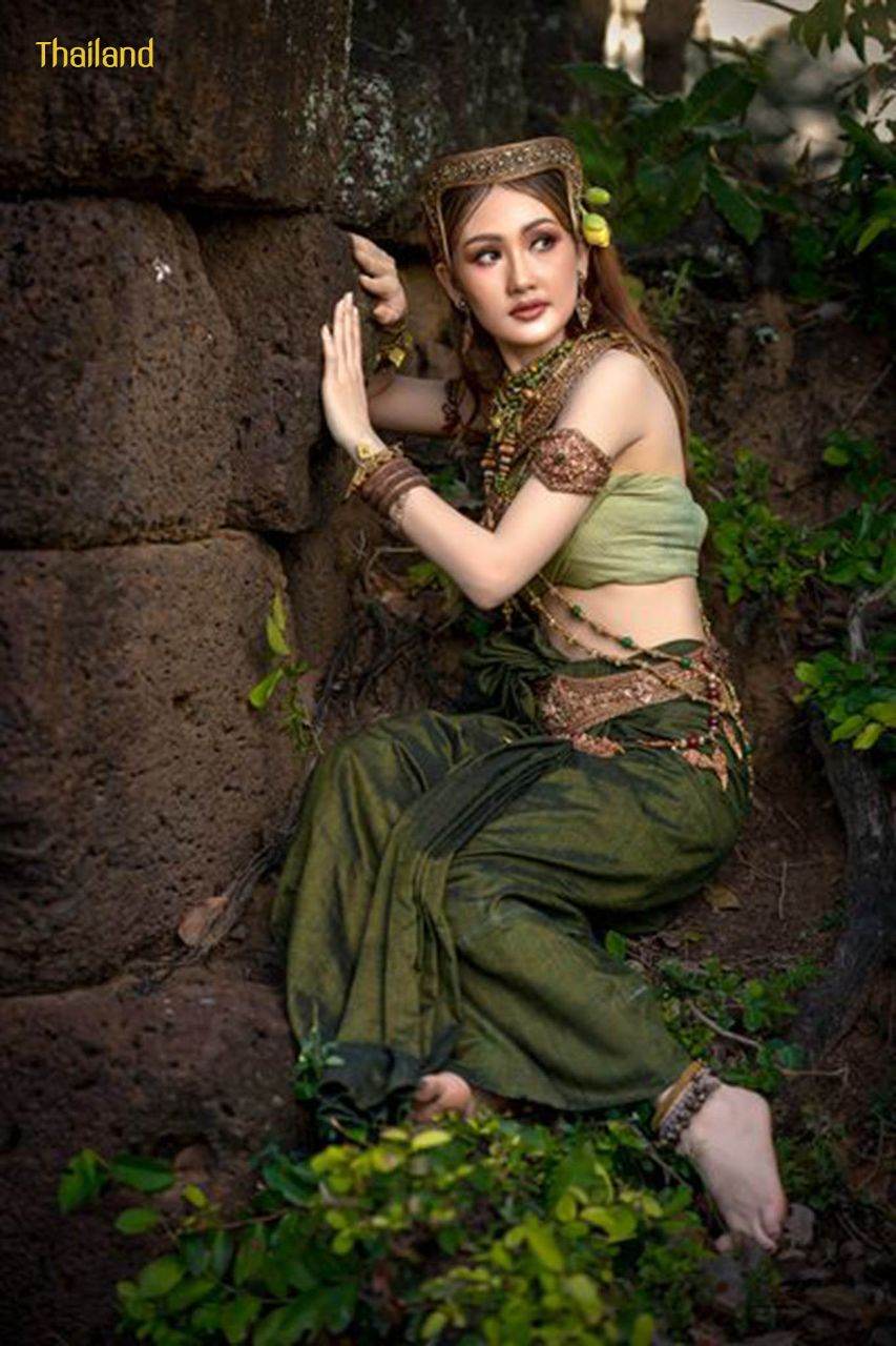 The Beauty of Thai Apsorn: Thai Apsara | THAILAND 🇹🇭