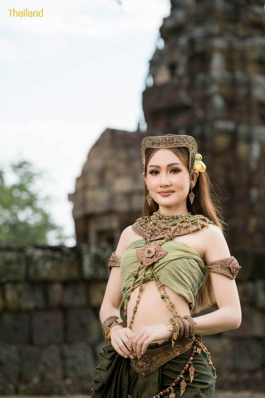 The Beauty of Thai Apsorn: Thai Apsara | THAILAND 🇹🇭
