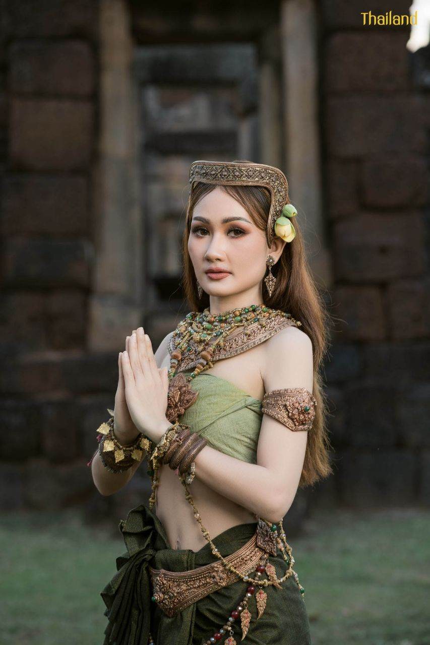The Beauty of Thai Apsorn: Thai Apsara | THAILAND 🇹🇭