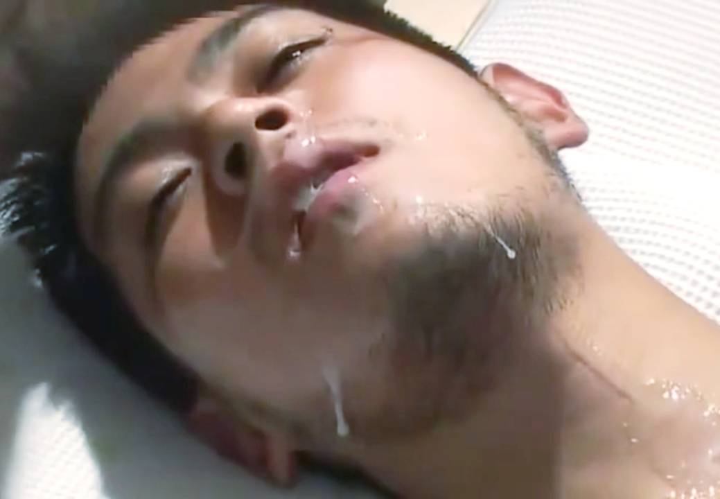 เยสโต้รุ่ง