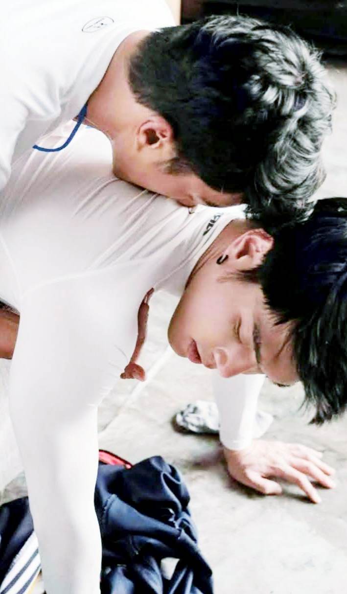 เยสสะบั้น