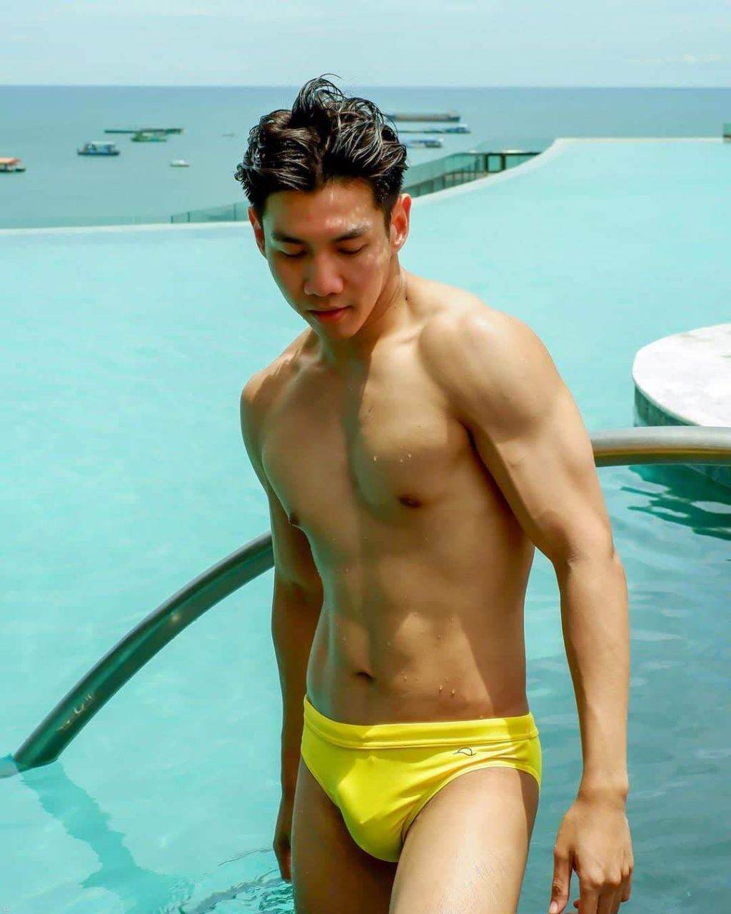 กรุ่นกลิ่นกาย43