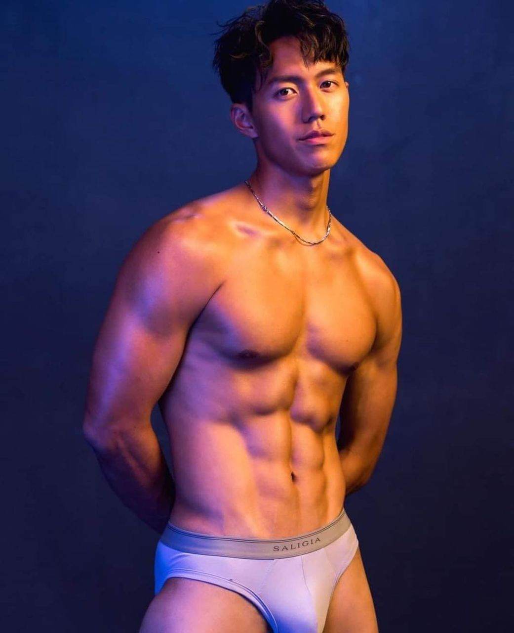 กรุ่นกลิ่นกาย43