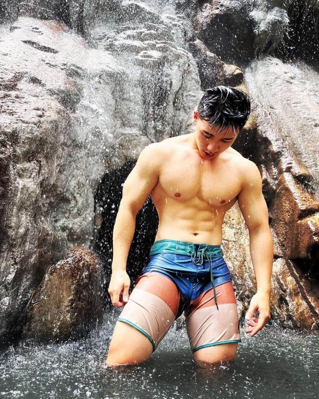 กรุ่นกลิ่นกาย44