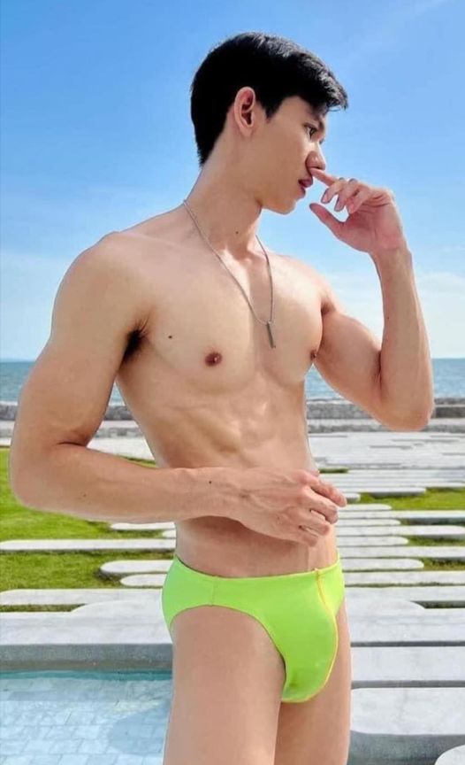 กรุ่นกลิ่นกาย44