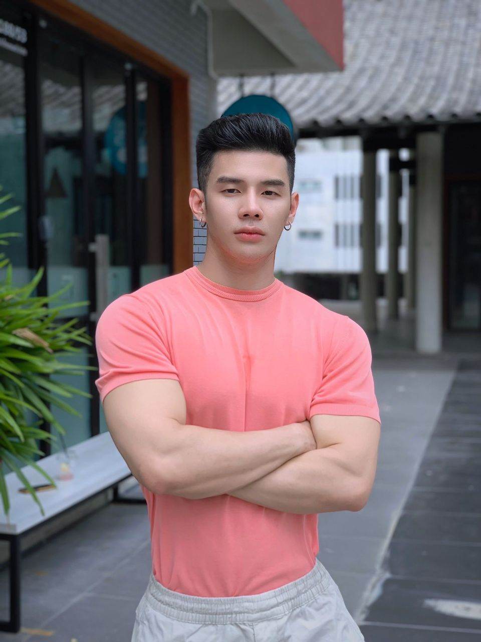 กรุ่นกลิ่นกาย46