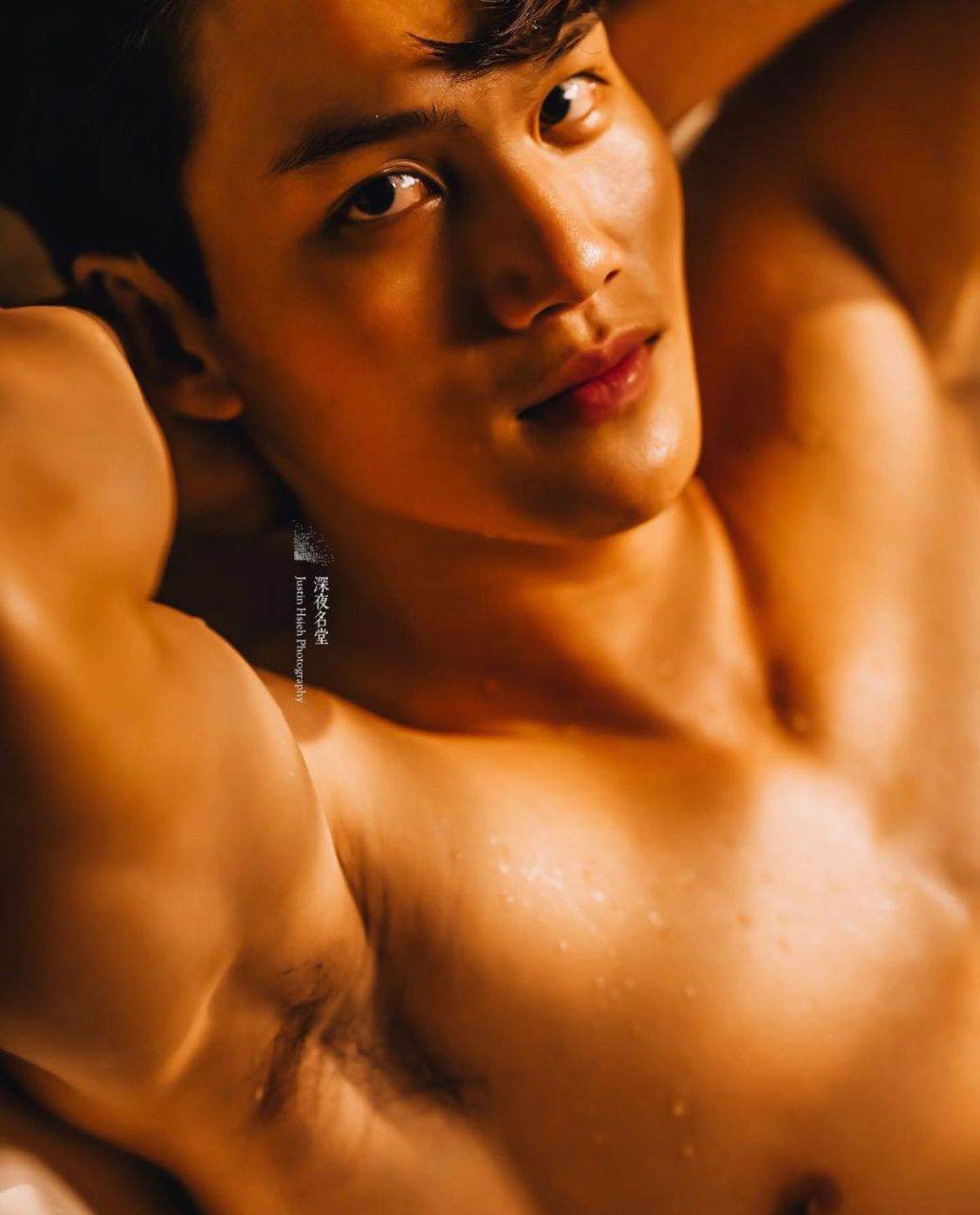 กรุ่นกลิ่นกาย47