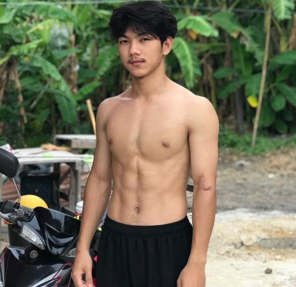 เรือนกายชายหนุ่ม4