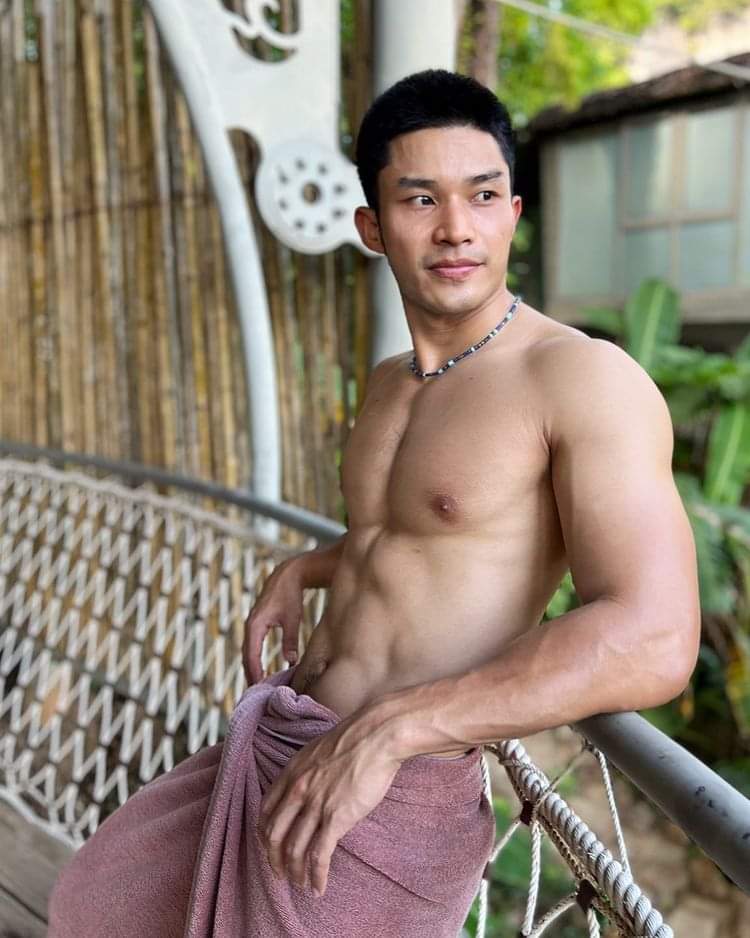 เรือนกายชายหนุ่ม19