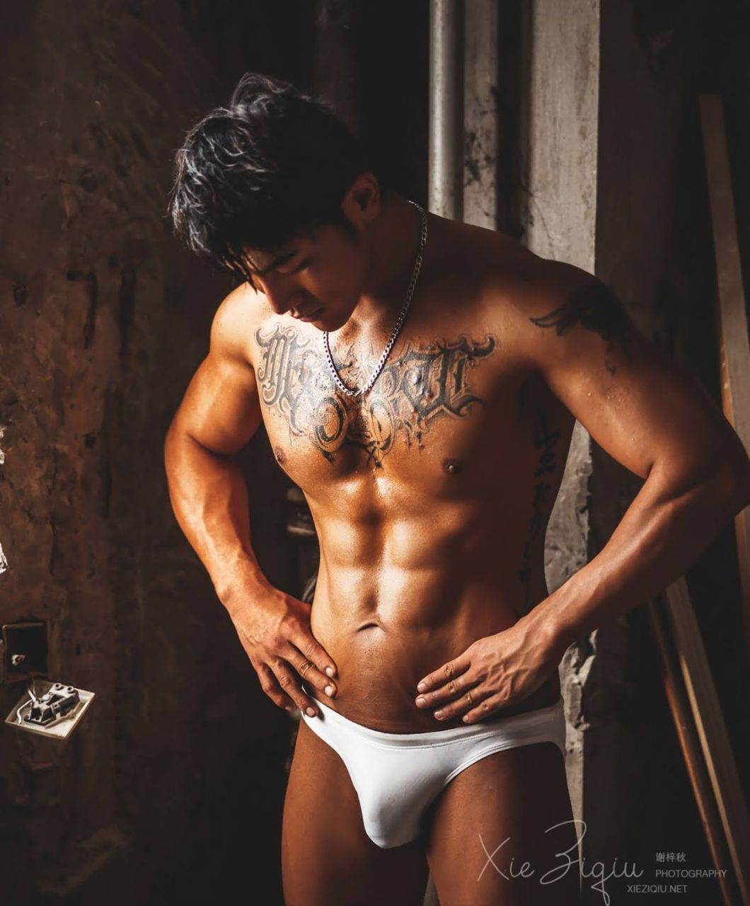 หนุ่มหล่อขึ้นปก 1107.1