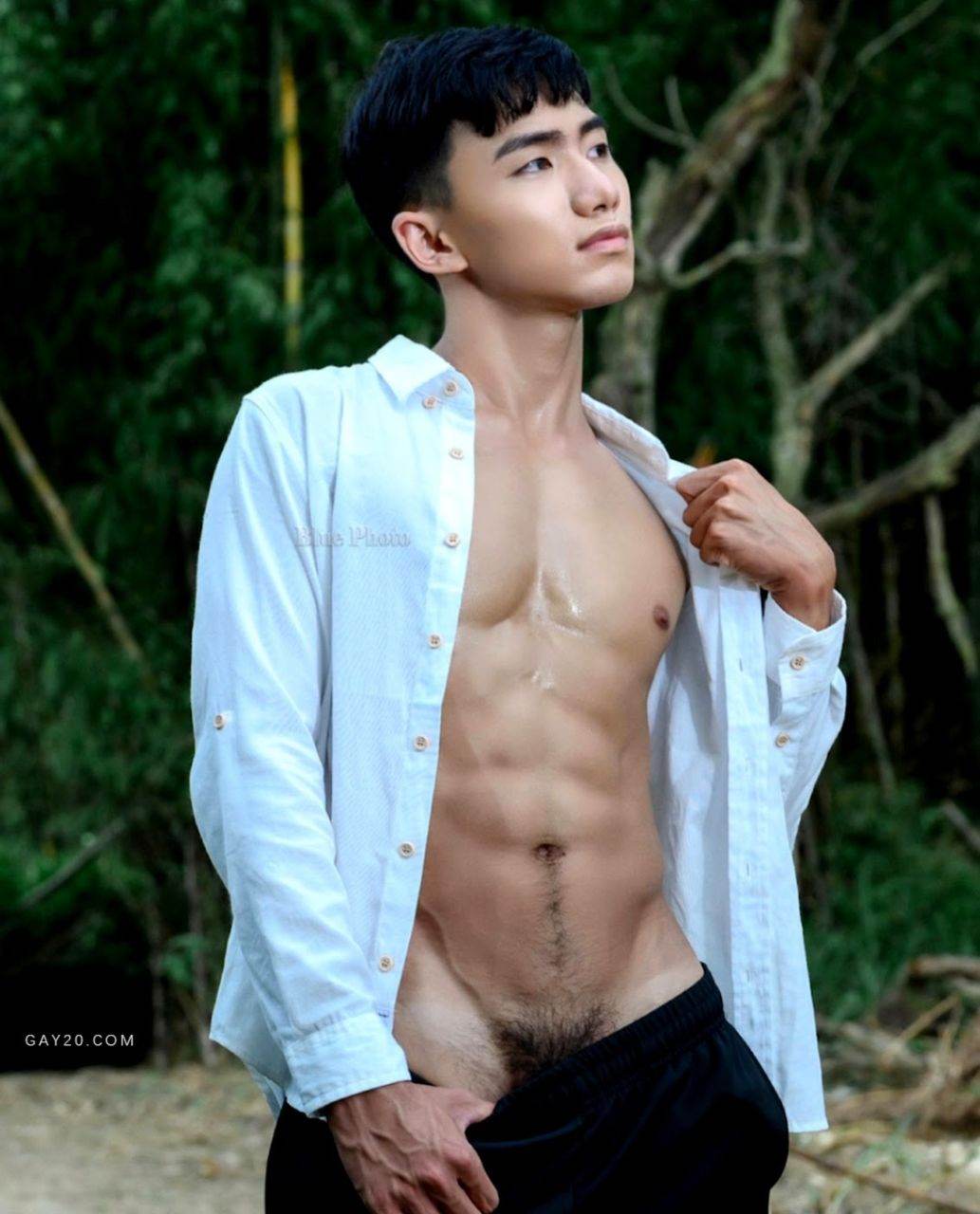 หนุ่มหล่อขึ้นปก 1108.1
