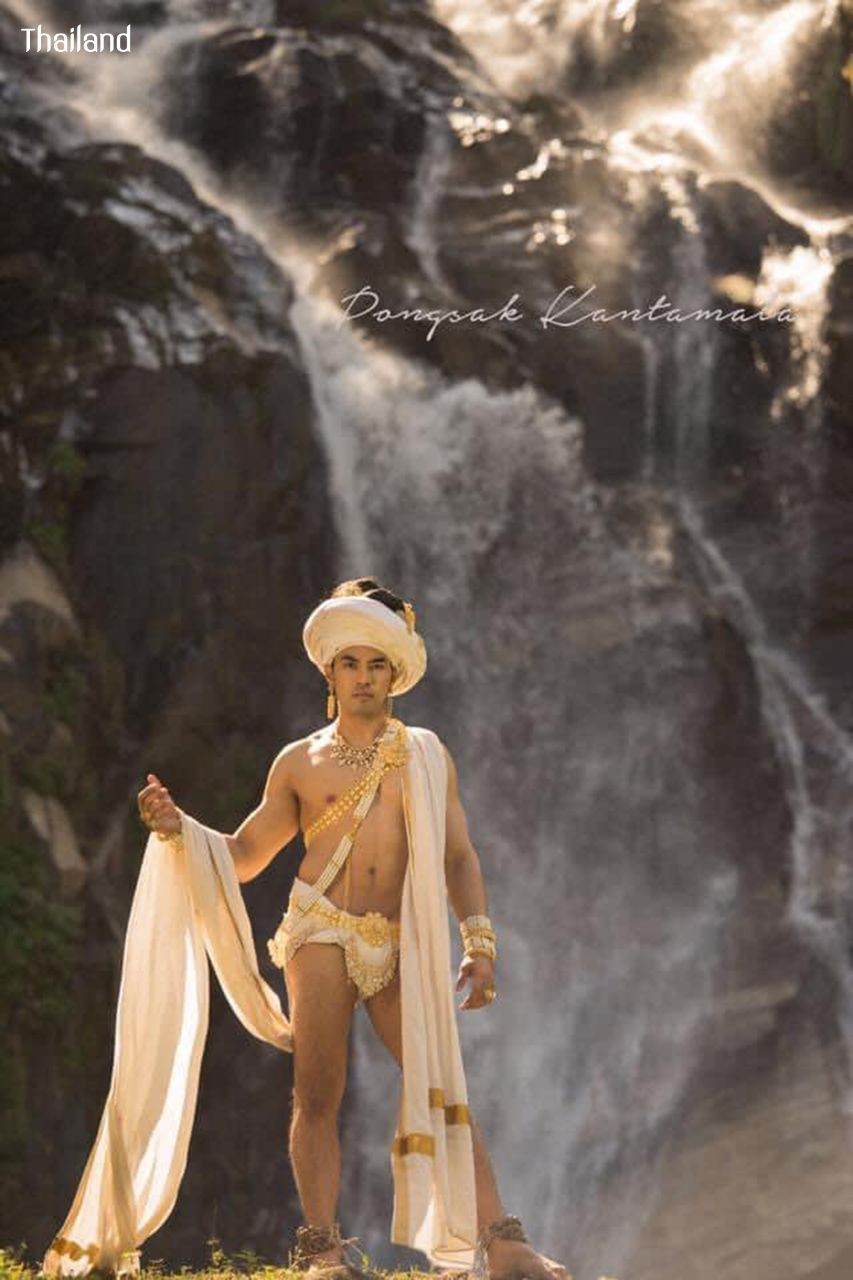 Thai Lanna dress in fantasy style | THAILAND 🇹🇭