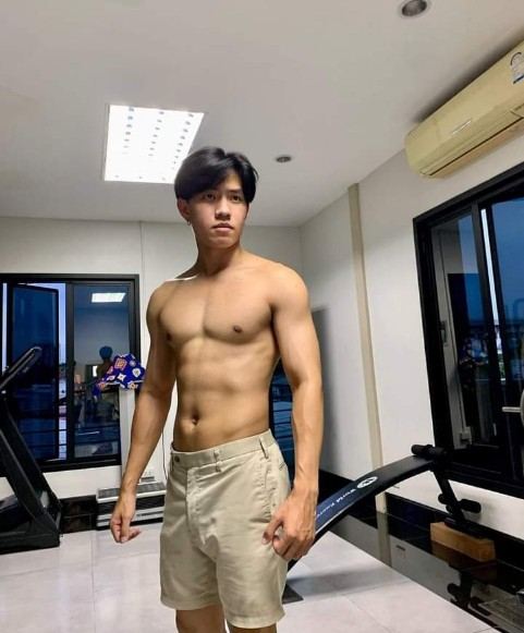 เรือนกายชายหนุ่ม23