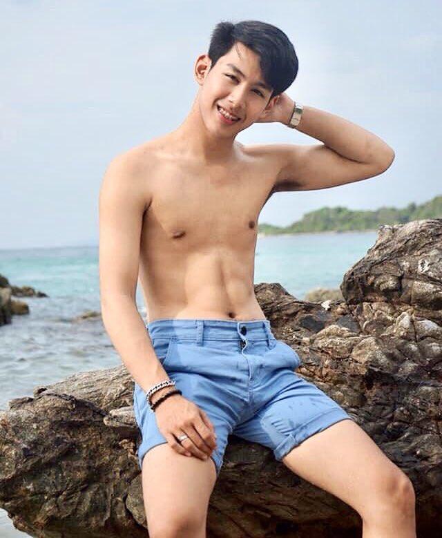 เรือนกายชายหนุ่ม27