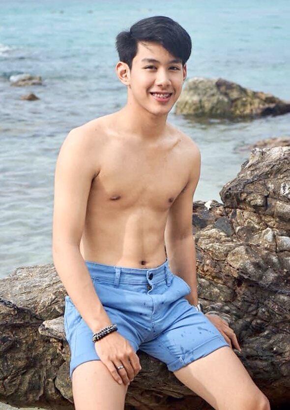เรือนกายชายหนุ่ม27