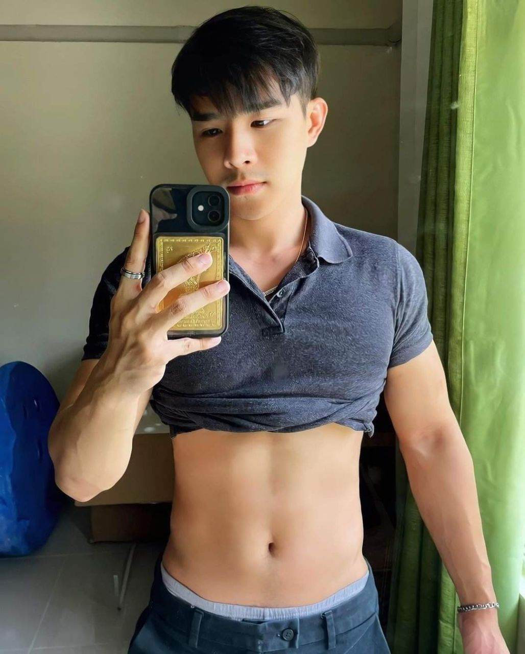 เรือนกายชายหนุ่ม29