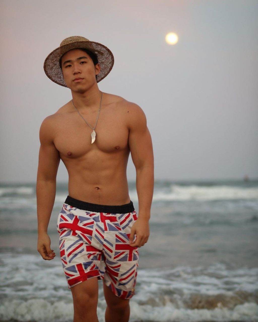 เรือนกายชายหนุ่ม42