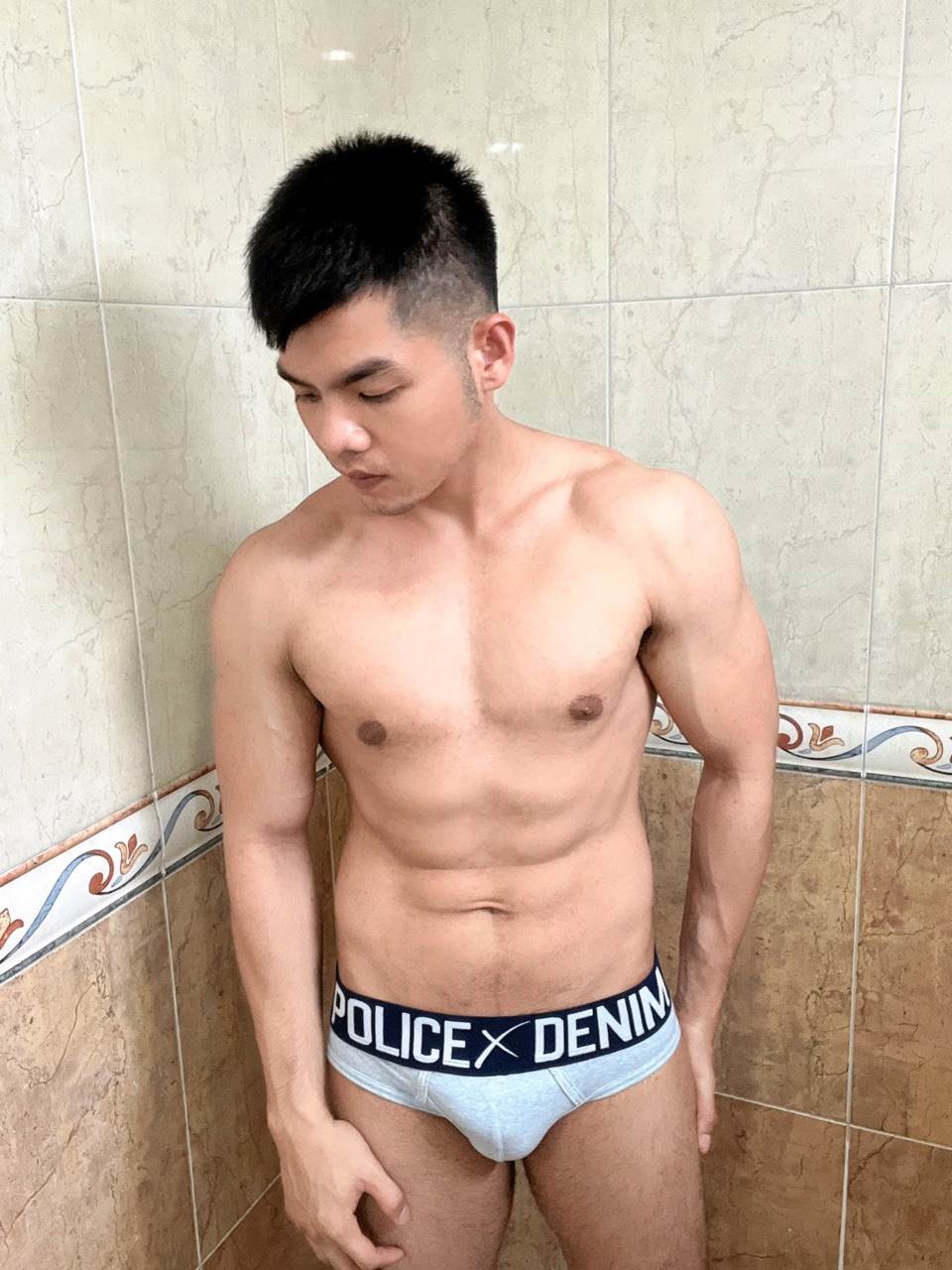 จันทร์สดใส
