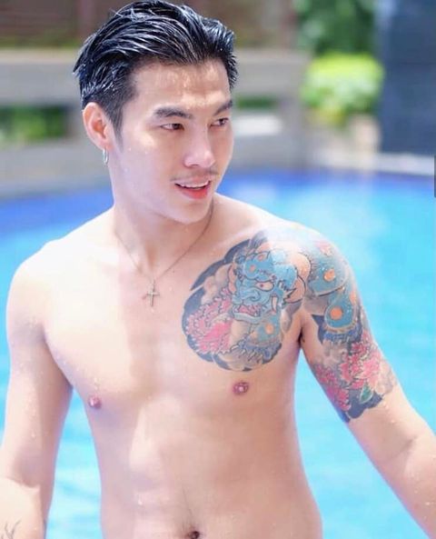 เรือนกายชายหนุ่ม43