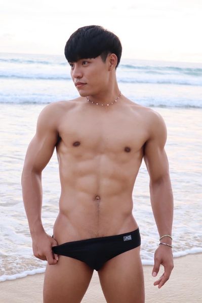 เรือนกายชายหนุ่ม45