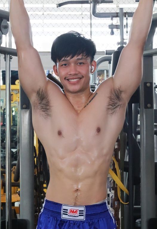 เรือนกายชายหนุ่ม48