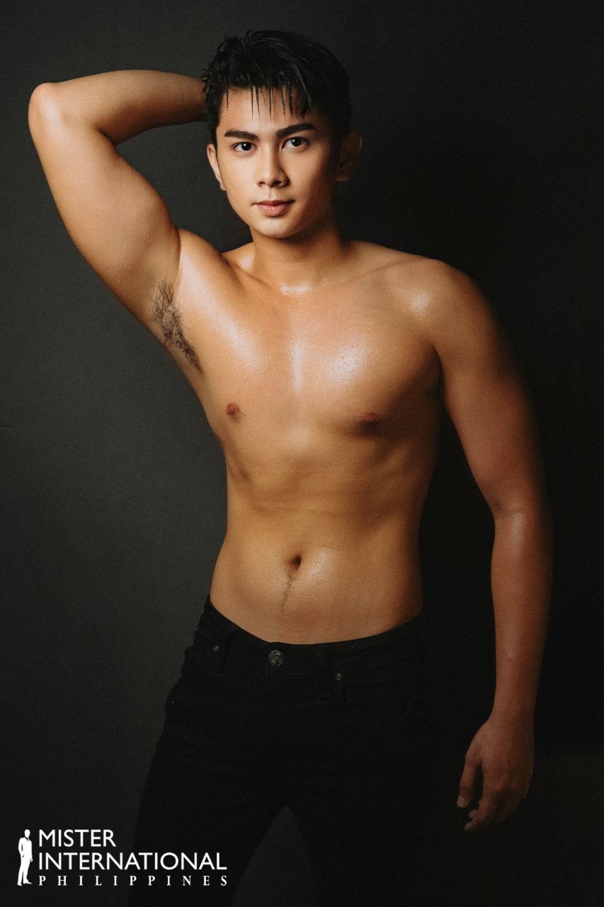 ผู้เข้าประกวดMister International Philippines 2/4