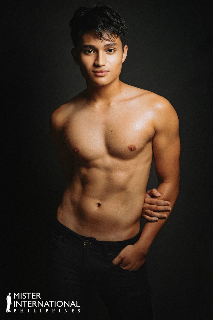 ผู้เข้าประกวดMister International Philippines 4/4