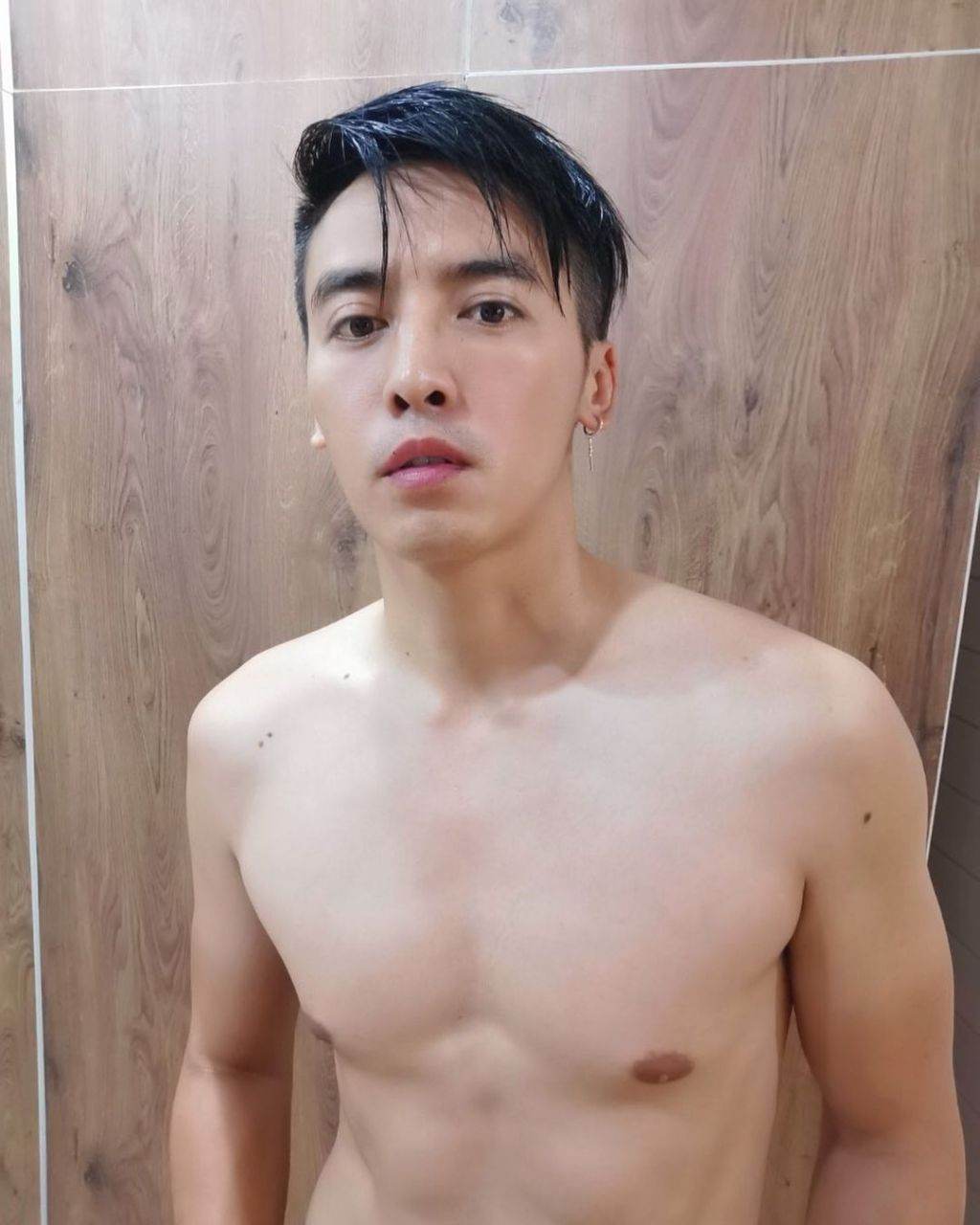 ลิ้นไม่ได้หยุด