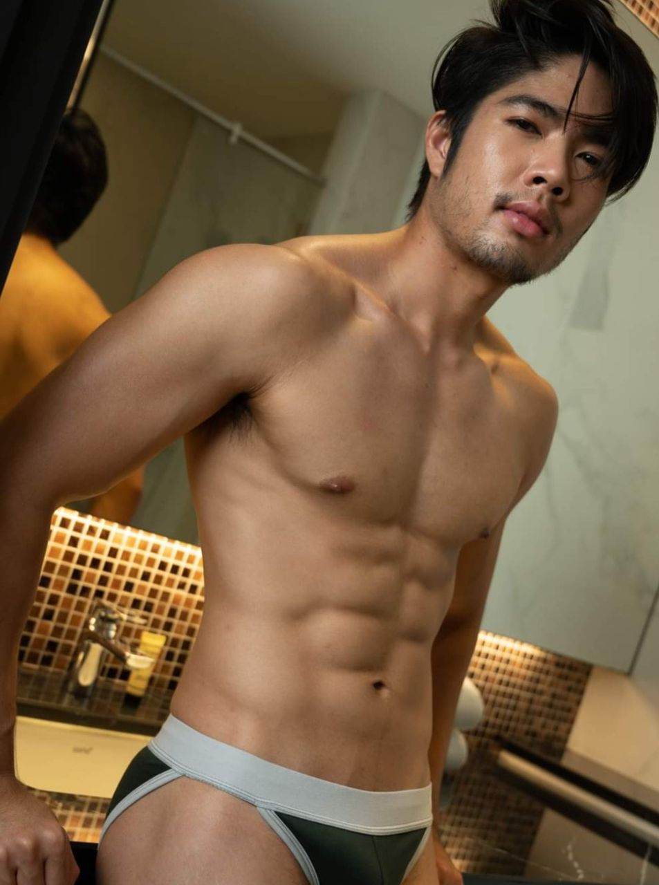 ลิ้นไม่ได้หยุด