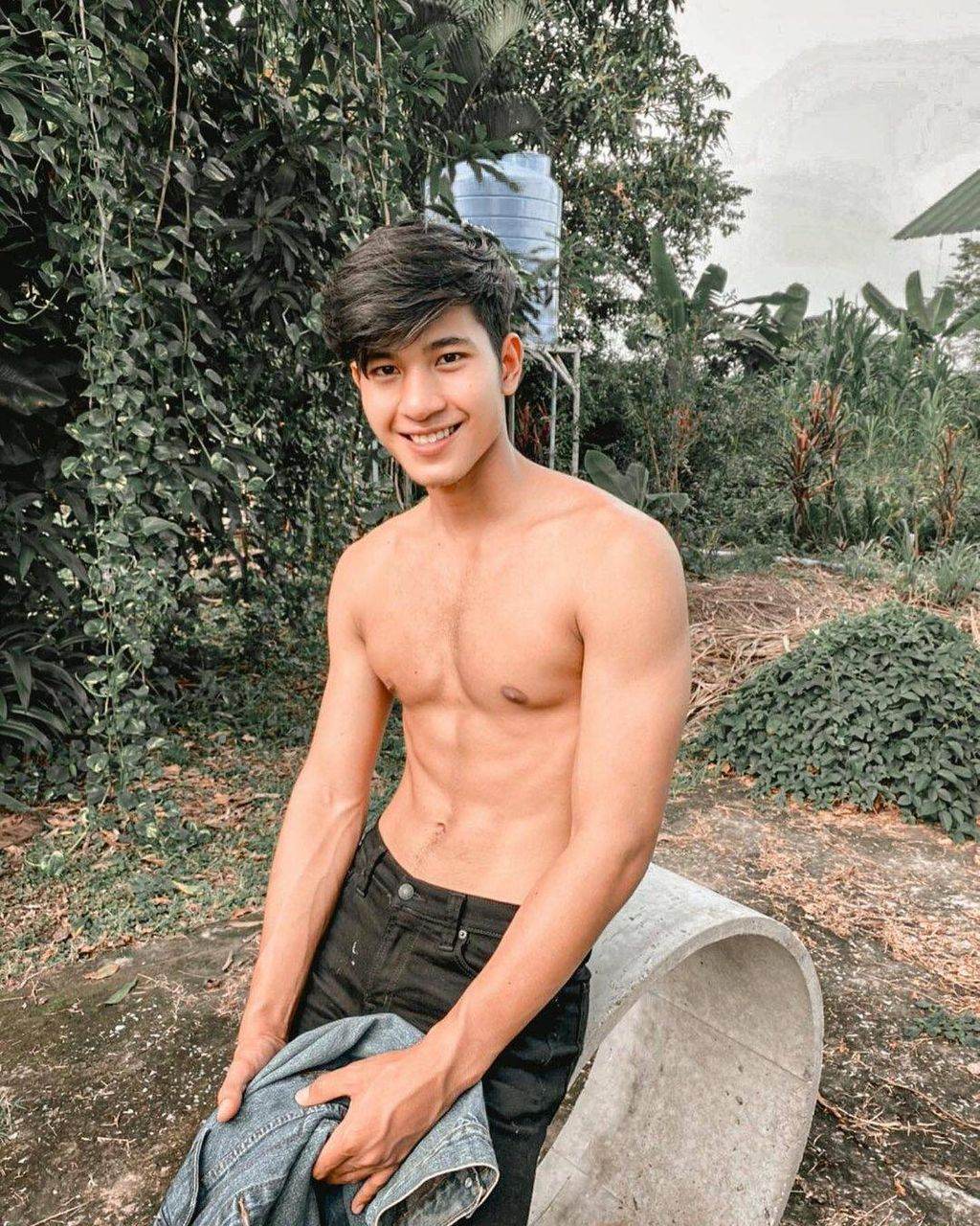 อยากโดนหญ้าอ่อนสอนรัก