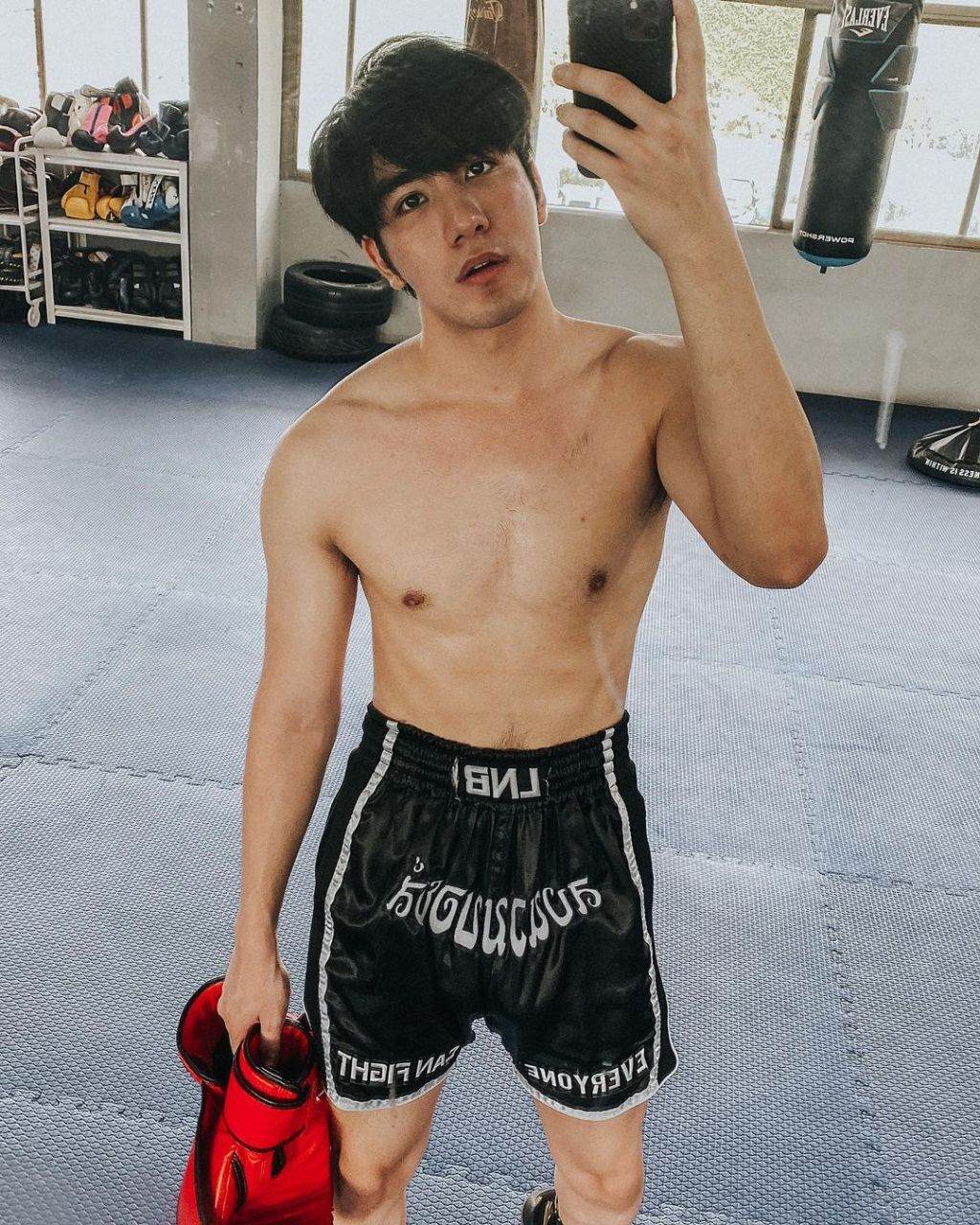 อยากโดนหญ้าอ่อนสอนรัก